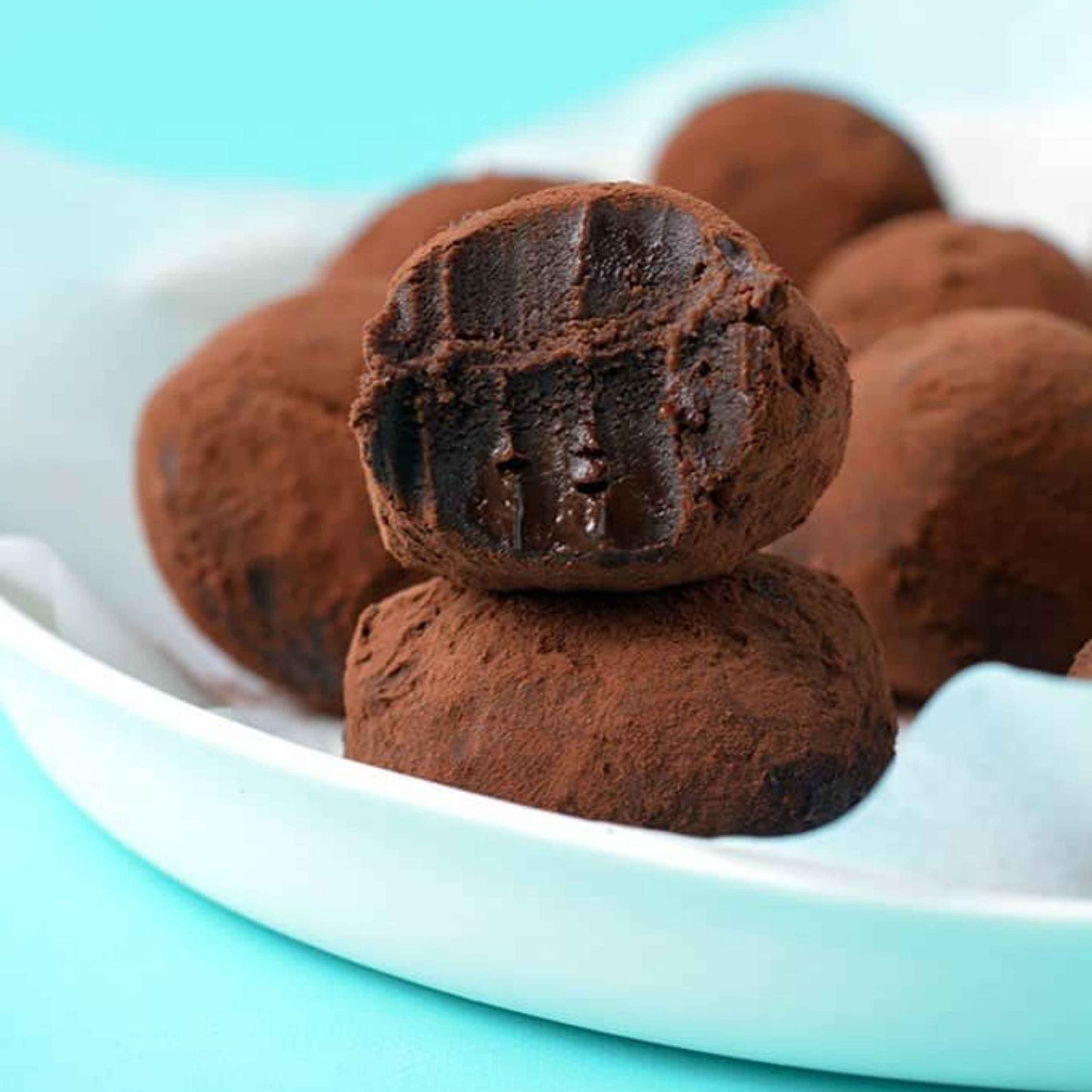 Ganache Truffles (dozen) / Trufas de chocolate (docena)