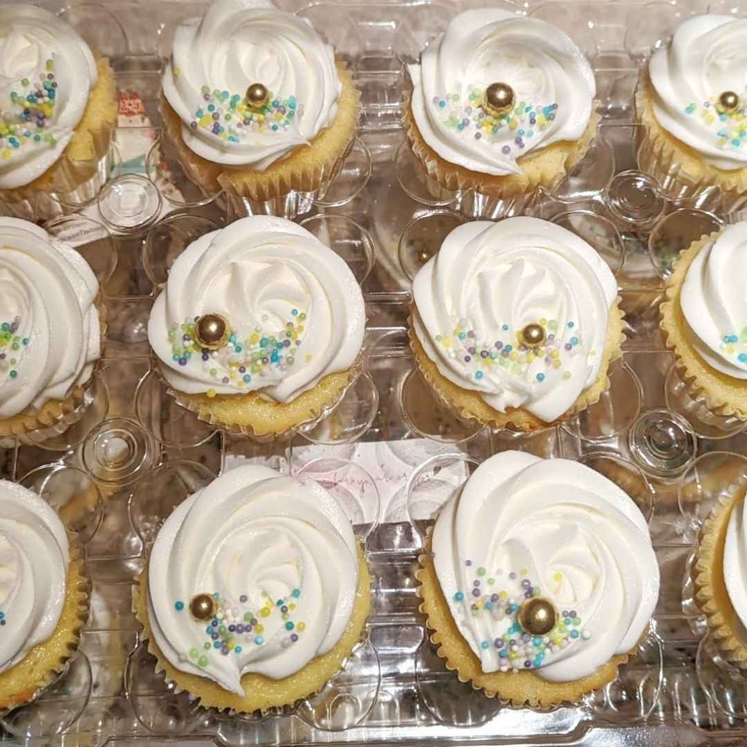 Cupcakes (dozen)